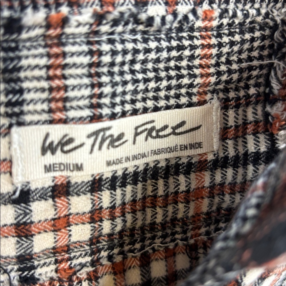We The Free Wild Fire Plaid Button-Down oversized  collard Shirt M - Picture 10 of 13